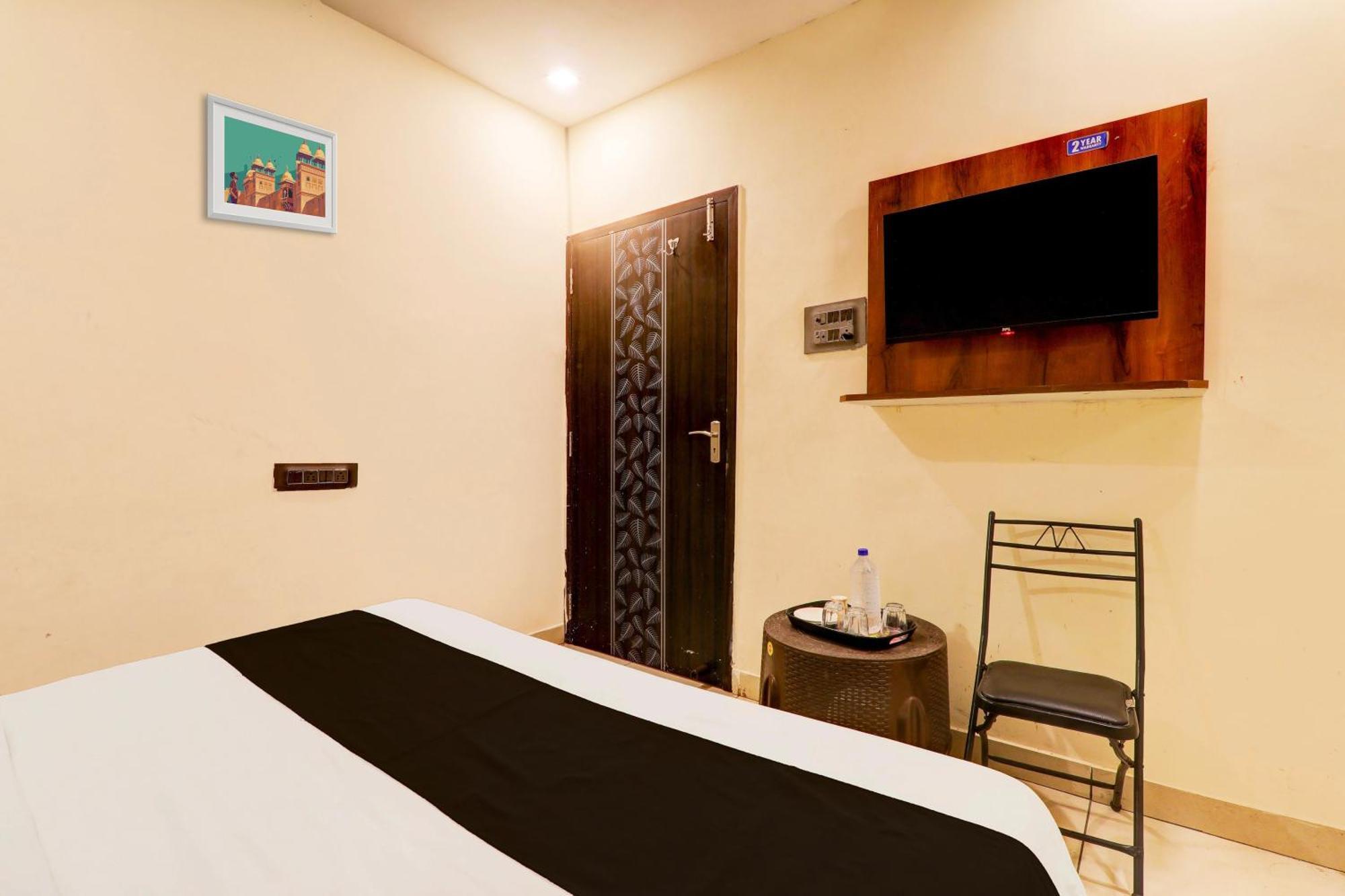 Hotel O Sr Grand Gorakhpur Buitenkant foto