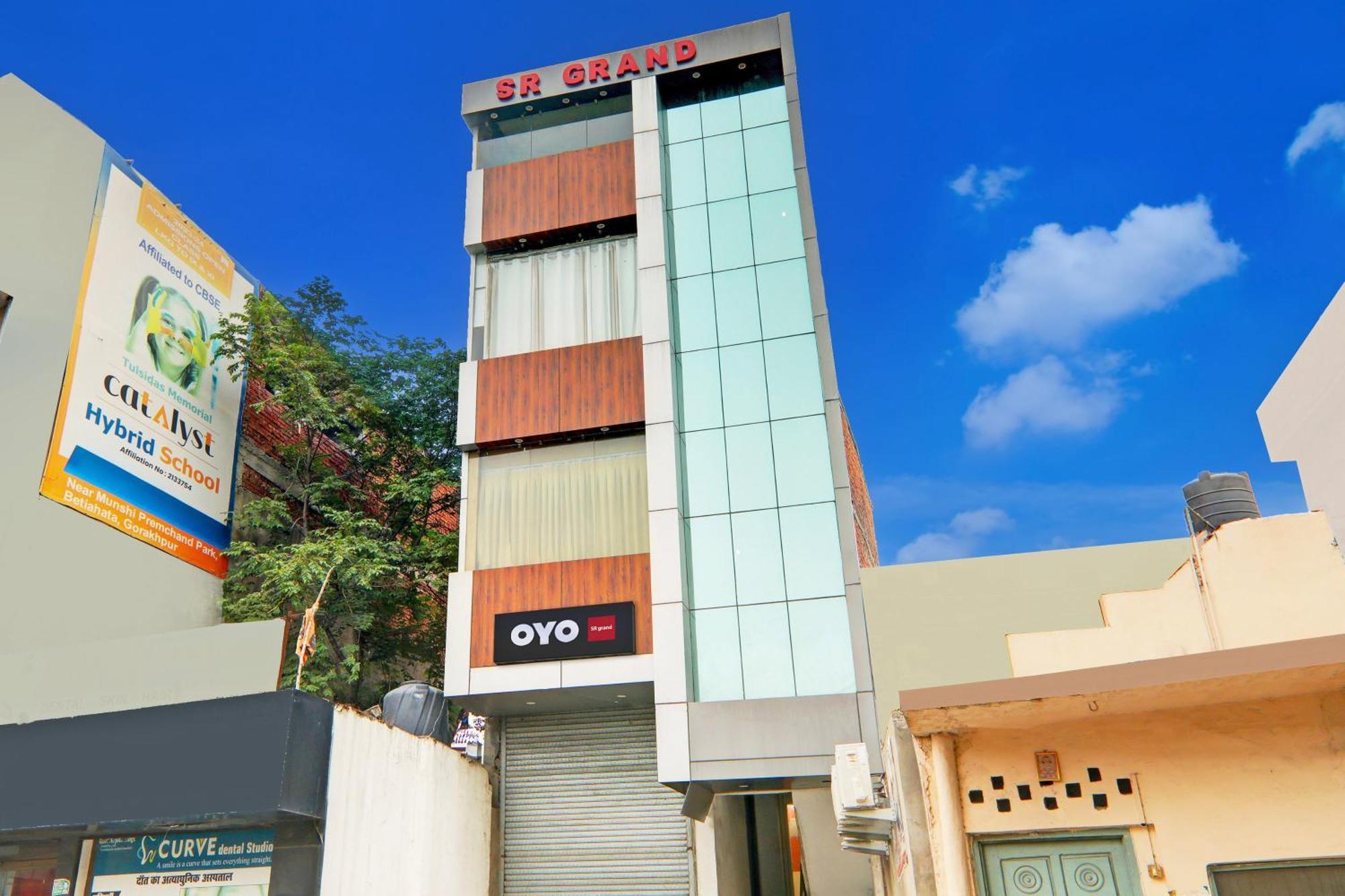 Hotel O Sr Grand Gorakhpur Buitenkant foto